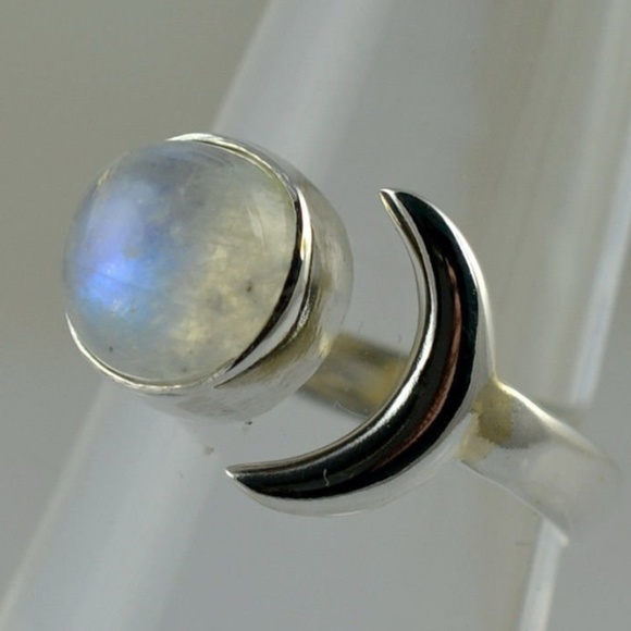 Moonstone half moon π Sterling Silver Ring π - Picture 2 of 4